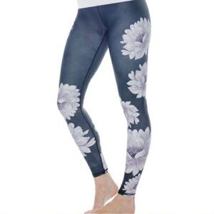 Noli Size Medium Women's Leggings